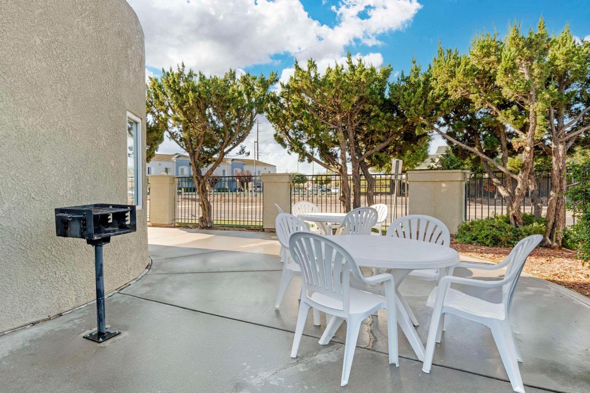 Comfort Inn Lathrop Stockton Airport מראה חיצוני תמונה