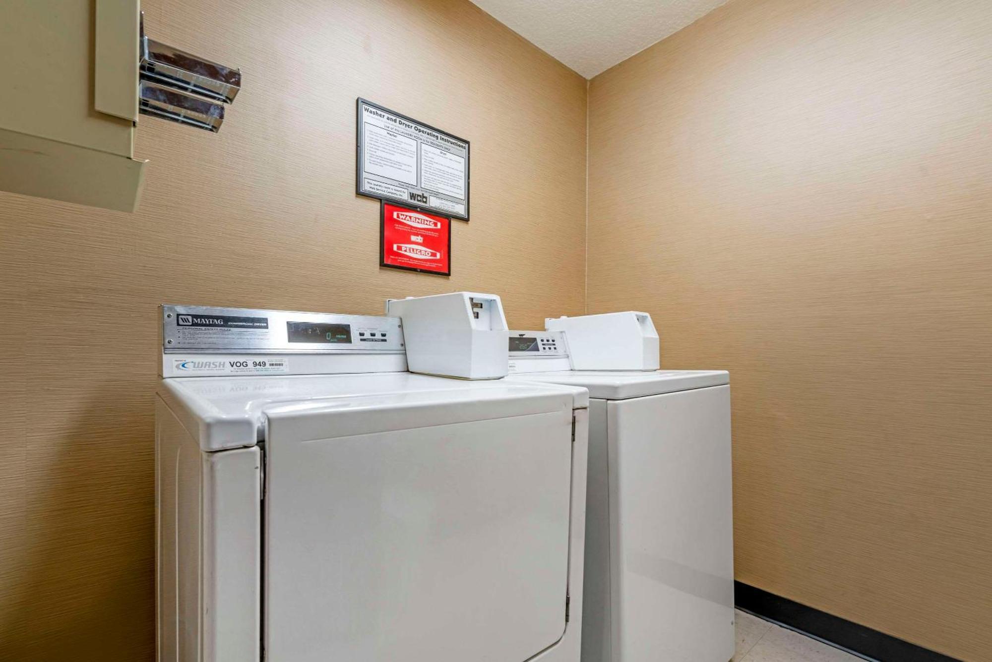 Comfort Inn Lathrop Stockton Airport מראה חיצוני תמונה