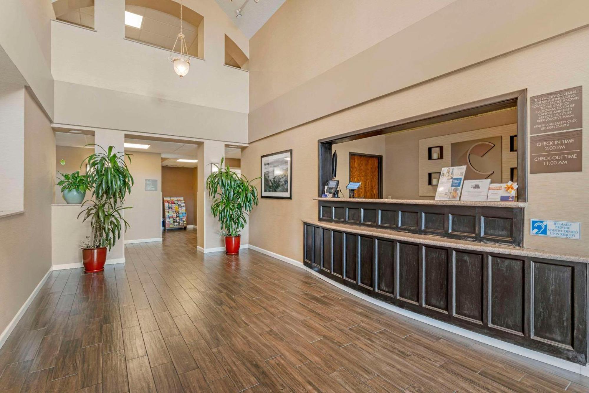 Comfort Inn Lathrop Stockton Airport מראה חיצוני תמונה