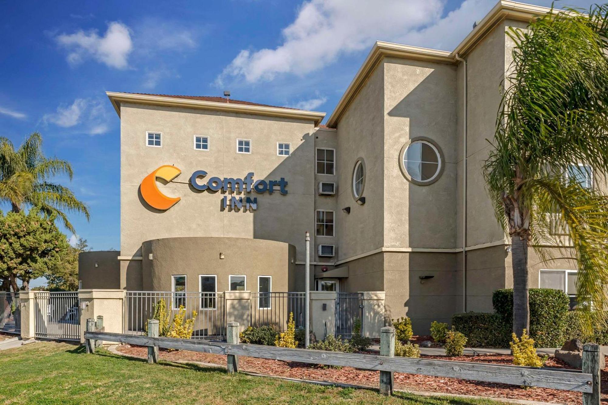 Comfort Inn Lathrop Stockton Airport מראה חיצוני תמונה